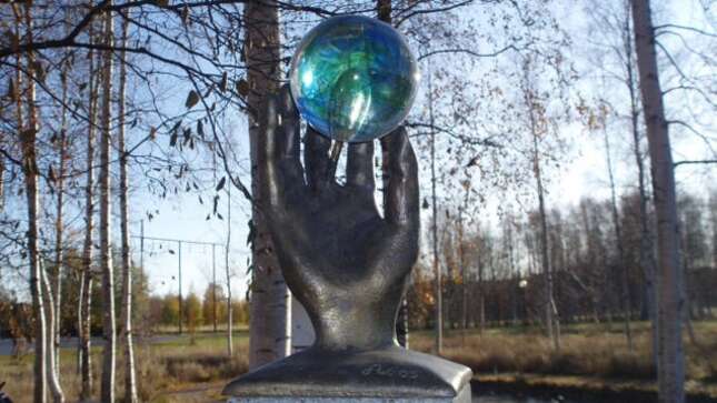 El modelo a escala más grande del sistema solar está repartido por toda Suecia