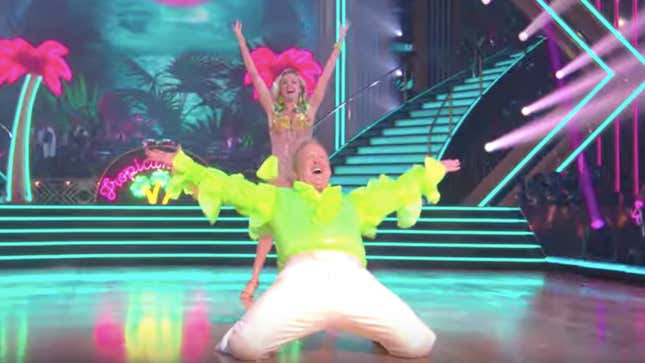 Image for article titled Sean Spicer Glows Like Radioactive Waste in His Dancing With the Stars Debut