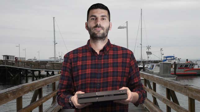 Image for article titled Tragic: The Man Who Tried To Bring Attention To The Crisis Of Gaming Lag By Sailing Across The Ocean On A PS4 Has Already Drowned