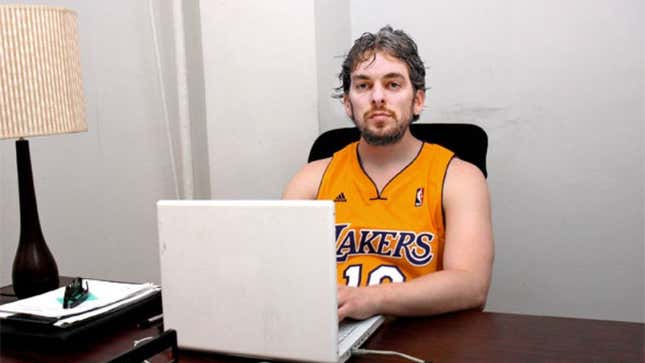 Image for article titled Pau Gasol Googles &#39;Lakers + Celtics + Rivalry&#39;