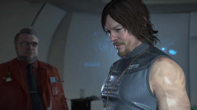 El nivel de detalle de los gráficos de Death Stranding es impresionante. En la imagen podemos ver a Sam, interpretado por Norman Reedus, y el personaje que luce como Guillermo del Toro.