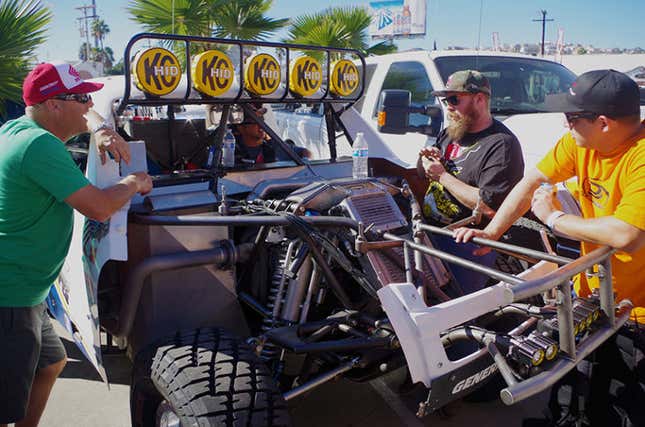 Image for article titled When Your Free Mexican Vacation Is A 16-Hour Hellride