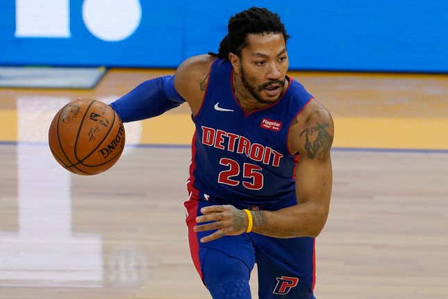 Derrick Rose is headed for New York... for the second time.