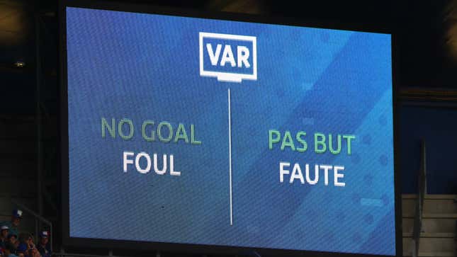 Image for article titled VAR Has One Job, And It&#39;s Failing Miserably At It