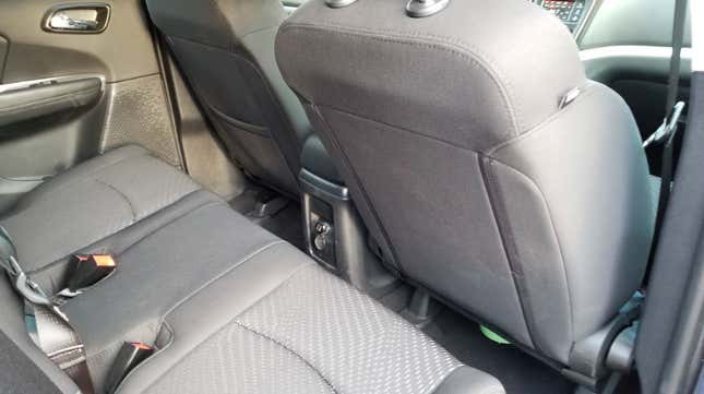 Image for article titled The Dodge Journey Proves That Old Vehicle Platforms Work Just Fine