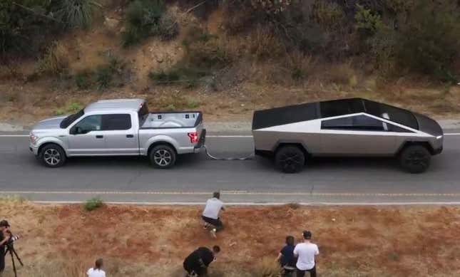Imagen para el artículo titulado ¿El Cybertruck de Tesla feo? Tenemos que repasar lo que la industria del automóvil se atrevió a lanzar antes