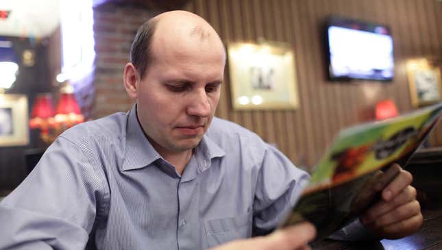 Image for article titled Frustrated Dad At Restaurant Just Wants A Normal Burger