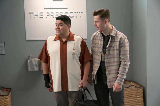 Image for article titled Modern Family turns an abysmal setup into a fun Comedy of Errors