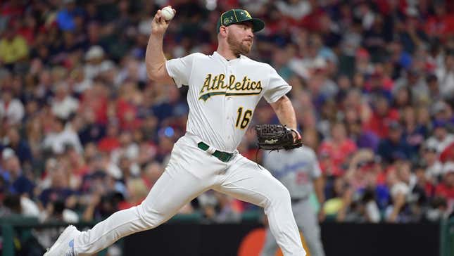 Image for article titled Oakland A&#39;s Unwittingly Feature Naughty Australian Slang In Ad Thanking Liam Hendriks