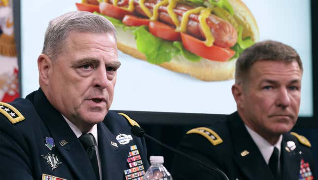 Image for article titled Pentagon Awards Oscar Mayer $102 Million Contract For New Military-Grade Hot Dog With All The Fixings