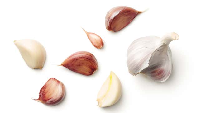 Image for article titled Save Tiny Garlic Cloves for Stock