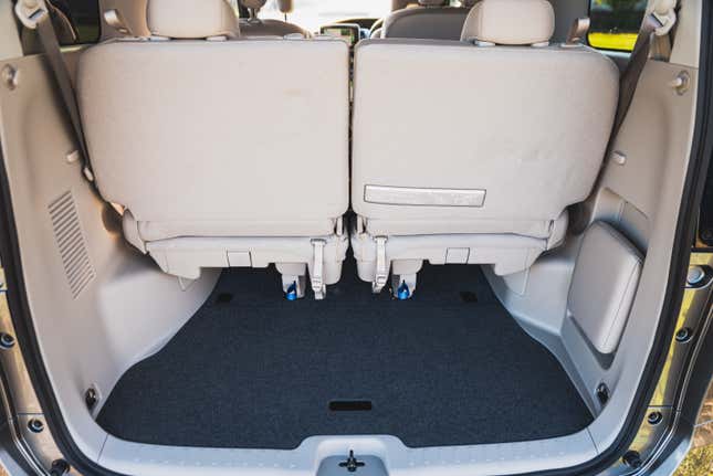 Image for article titled Japan’s Best-Selling Minivan Is Smarter Than It Looks