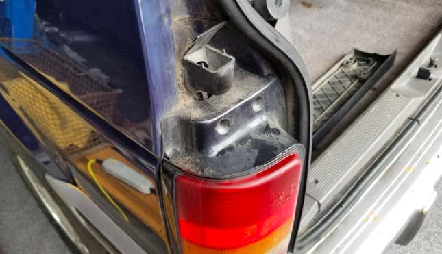 Image for article titled The Quirks That Make My European 250,000 Mile Diesel Manual Chrysler Minivan So Awesome