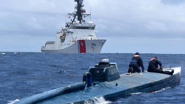 Image for article titled The US Coast Guard Caught This Cocaine-Smuggling Semi-Submersible