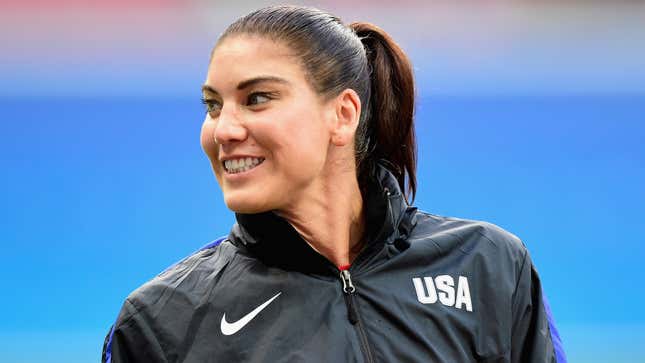 Image for article titled Hope Solo Says USWNT Coach Jill Ellis Is A Bad Leader Who Can&#39;t Handle Pressure