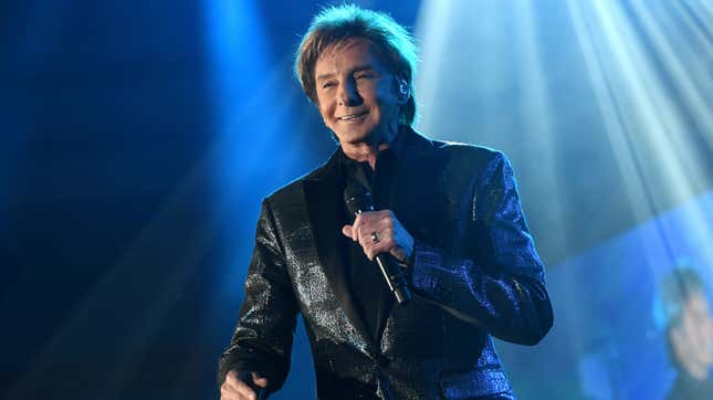 Easy-listening legend Barry Manilow gives $100,000 to hurricane-ravaged ...