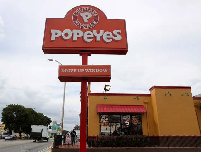Image for article titled Popeye’s Sign Town’s Tallest Monument