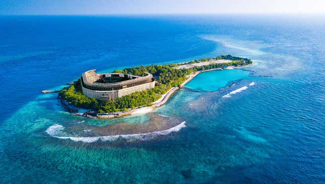 Image for article titled Yankees Avoid Luxury Tax By Moving Franchise To Offshore Location