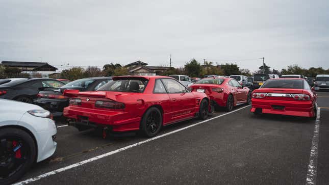 Image for article titled Inside Japan's Biggest Used Car Auction