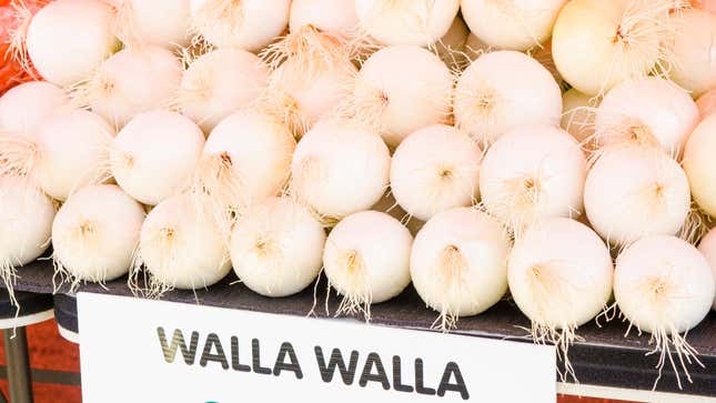 Walla Walla onions at a farmer’s market. Oh, baby.