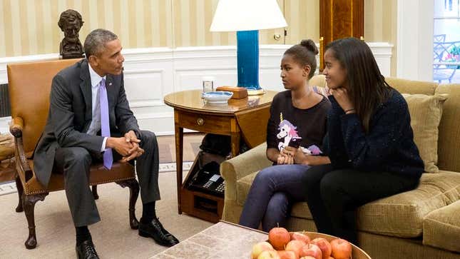 Image for article titled Obama Finally Reveals Nature Of His Work To Daughters