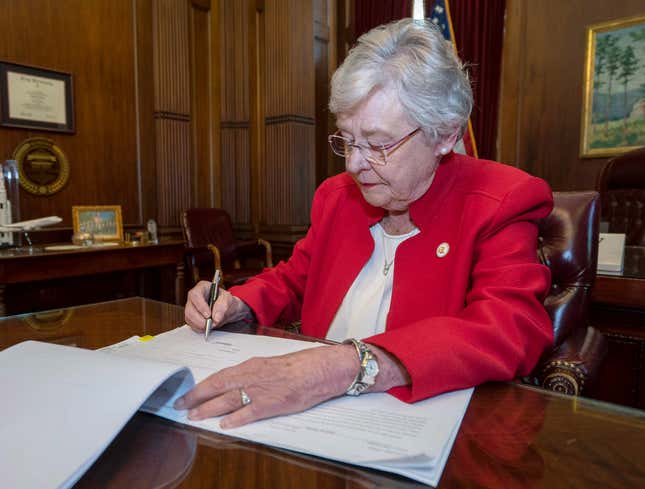 Image for article titled Alabama Governor Signs New ‘Heartbeat Bill’ Lowering State’s Age Of Consent