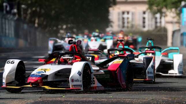 Imagen para el artículo titulado Un piloto de Formula E paga a un jugador profesional para que se haga pasar por él en un torneo. Sale mal