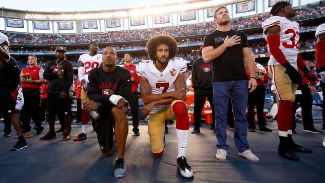 Image for article titled Retired Security Guard Pens Open Letter To Colin Kaepernick About National Anthem