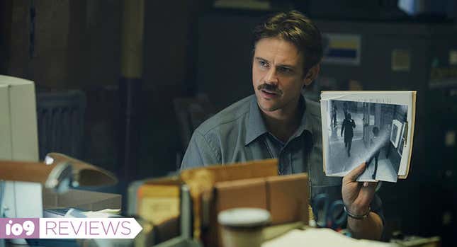 Boyd Holbrook plays a detective chasing a killer across decades in In the Shadow of the Moon.