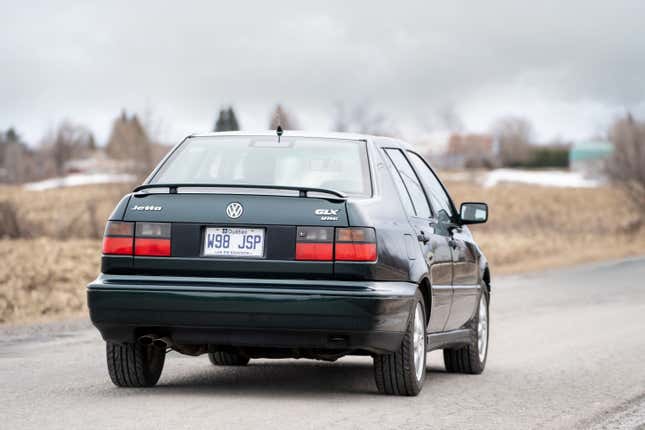 Image for article titled The Volkswagen Jetta GLX VR6 Was Ahead Of Its Time