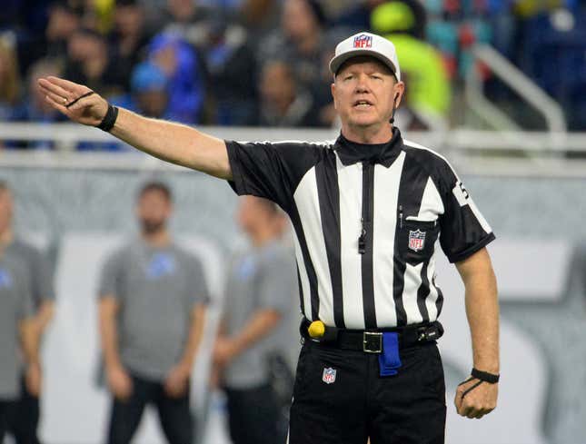 Image for article titled Researchers Discover Referees Evolved Stripes To Warn Predators Against Pass Interference