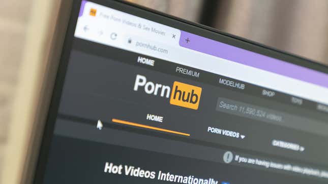 Internet Home Porn - How Can I See What My Partner Is Looking at on the Internet?