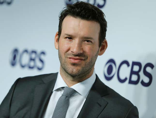 Image for article titled Tony Romo Accurately Predicts Patriots Pass Play, Game’s Outcome, Rest Of Julian Edelman’s Life