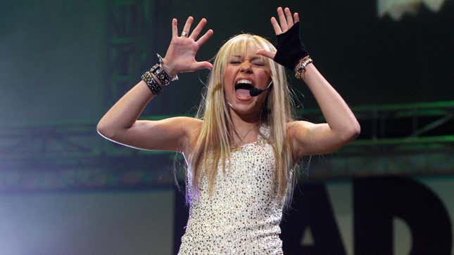 Image for article titled It&#39;s Been a Decade Since Miley Cyrus Smoked Salvia, And I Do Not Remember It Fondly