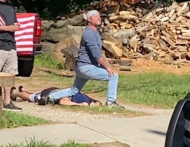Image for article titled White Men in New Jersey Mock Peaceful Protestors by Reenacting George Floyd’s Death