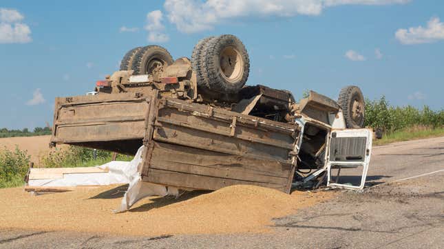 Image for article titled This month in overturned trucks: Bell peppers, potatoes, fruit
