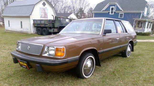 Image for article titled At $4,800, Is This Incredibly Low-Mile 1987 Plymouth Reliant A Reliably Good Deal?