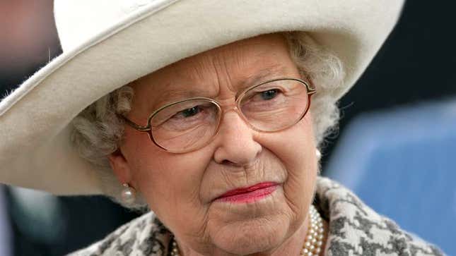 Image for article titled Queen Elizabeth Annoyed Nude Pictures Of Prince Harry Don&#39;t Show Anything Good