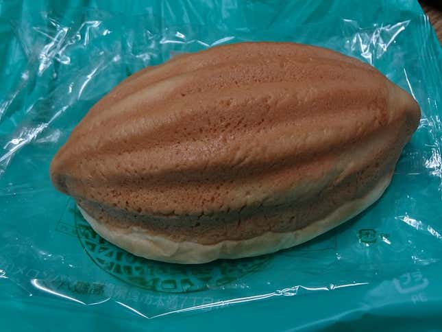 Image for article titled Japan's Most Delicious Bread Is Melon Pan