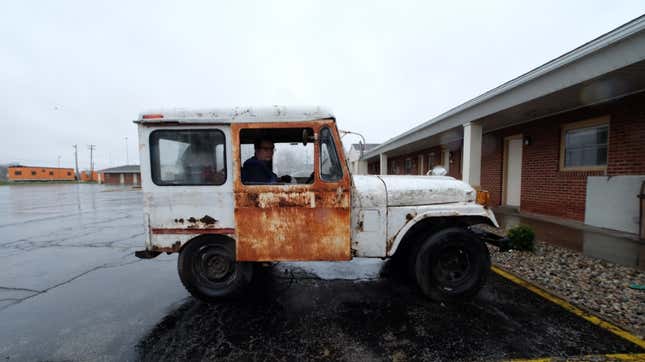 Image for article titled My $500 Postal Jeep Made It 400 Miles to Illinois but It Was Truly Miserable