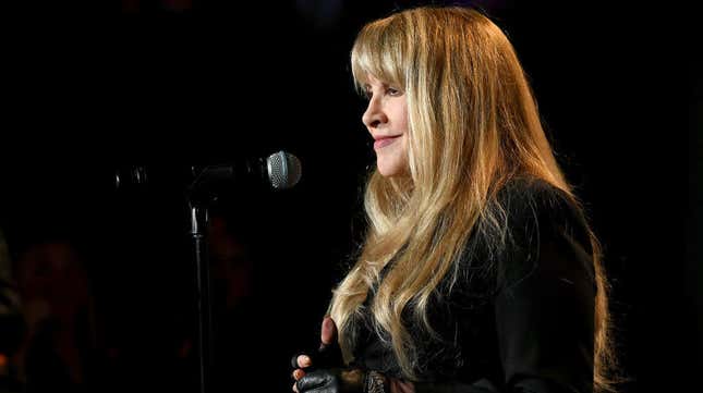 Image for article titled Stevie Nicks does the #CranberryDreams TikTok thing, thus ending the #CranberryDreams TikTok thing
