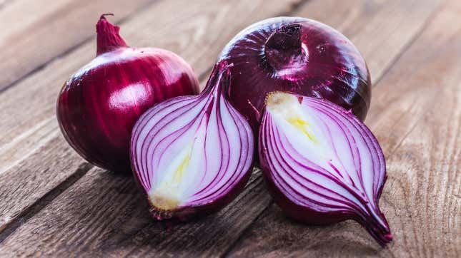 Image for article titled Throw Out Your Onions, FDA Says