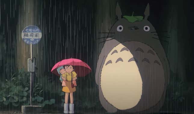 Imagen para el artículo titulado Quién es la misteriosa niña que aparece en el póster de Mi vecino Totoro