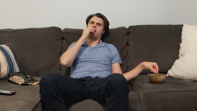Image for article titled Pistachio-Eating Man Achieves ‘Flow’ State