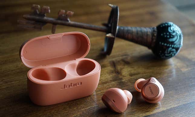 Imagen para el artículo titulado Los Jabra Elite Active 75t son los auriculares deportivos perfectos