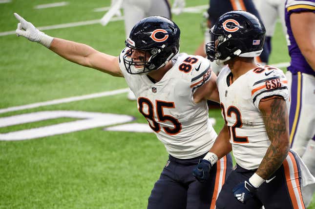 Image for article titled Time to get your titles with these fantasy WRs and TEs