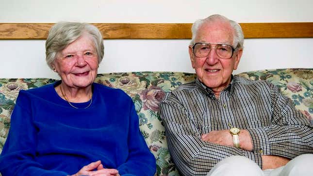 Image for article titled Grandma In Nursing Home Starts Adorable Little Sexual Relationship