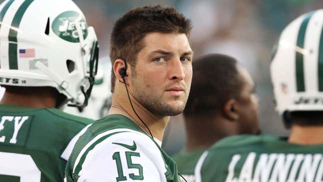 Image for article titled Tim Tebow Beginning To Realize NFL Potential