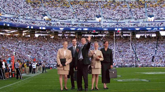 Image for article titled Penn State Honors Legendary 2012 Legal Team During Halftime