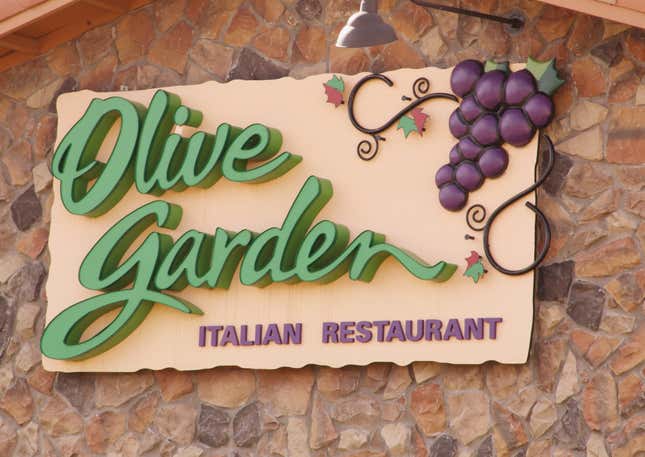 Image for article titled Olive Garden Manager Fired After Complying With Customer&#39;s Racist Request